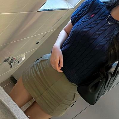 Twitterlはじめたのでよろしくお願いします/会える人フォローして。偽垢にお気よ付けください。昭和55年生まれの私。
45歳です...