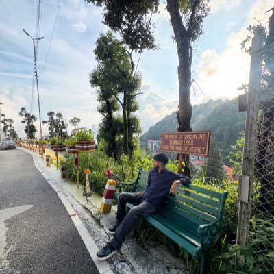 rahsyamusic's profile picture. ₹  The Guy From The Hills⛰️