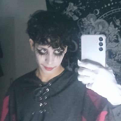 xarlitonico's profile picture. 🤔