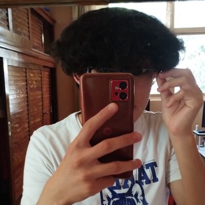 XElias_1512's profile picture. 