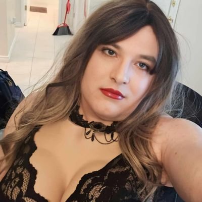 Transfemme/genderflux companion & content creator based in Winnipeg.
Big into lingerie, style, and fantasy. 💋
Name & intro when texting: (431) 304-1640 💗