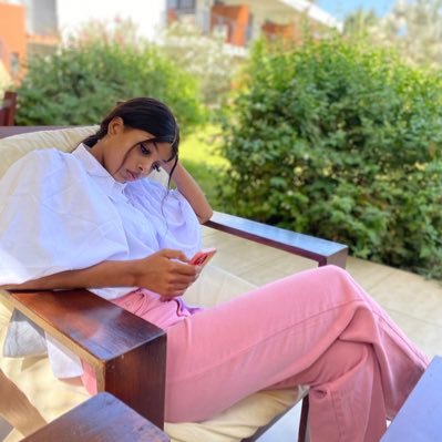 All I do is work, love my husband and cherish my family. I'm grateful. Alhamdulillah always🕊️ @_tamsiir_💘