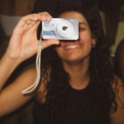 xoxa, capenga, manca, anêmica, frágil e inconsistente
