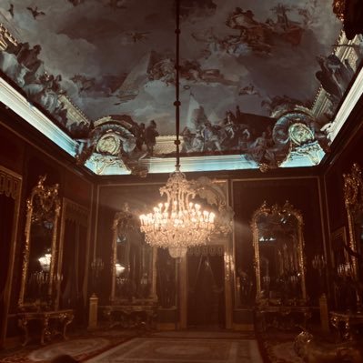 Lesfiver's profile picture. no