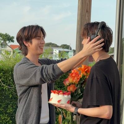 ((Fan account)) : 📖อ่านนิยายY 🫶 🧒🧑^บุ๋นเปรม^^เพิร์ธแซนต้า^ ^อู่อู๋เซฟ^^อู๋บูม^✨ ((อยู่หลายด้อมน๊า))