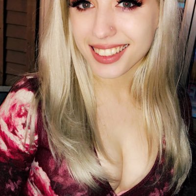 datpiff762's profile picture. Snapchat: Anika27_27 https://t.co/OZKeCJ50d3