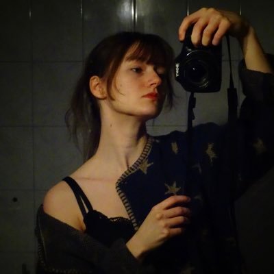 25//artist//she/her🌱 #Gigafamilie #homeforwhovians #qsmp (: