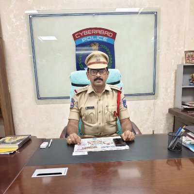 This is an official Twitter Kukatpally PS of Cyberabad, Telangana State,India. If any emergency Call to Dial-100 and Message to Our Official Whatsapp 9490617444