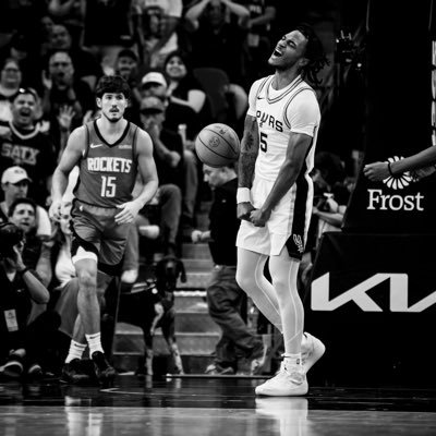 BoJoof's profile picture. BSC computer science| Mtech Advance computing & data science| San Antonio Spurs🏀| Man U⚽| Novak 🎾| NFL fan🏈| From the river to the sea #FreePalestin🍉🇵🇸