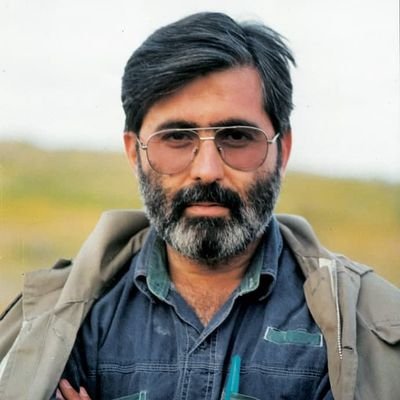 بنی آدم اعضای یک پیکرند //که در آفرینش ز یک گوهرند/
چو عضوی به درد آورد روزگار//دگر عضوها را نماند قرار/
تو کز محنت دیگران بیغمی//نشاید که نامت نهند آدمی/
