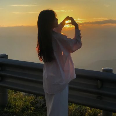 Henrcrreasx's profile picture. # 六四天安门事件#私はハーフで、自由な商人であり、旅行者です！✨ あなたも旅行✈️や美食🍴が好きなら、ぜひ一緒に語り合いましょう！😊