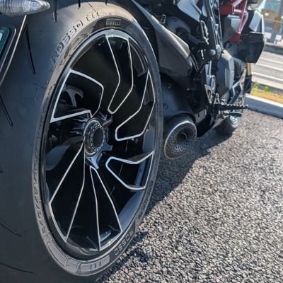 vel_72__km's profile picture. Pangale V2→→→DIAVEL1260S
レイニーケン改めサニーケン