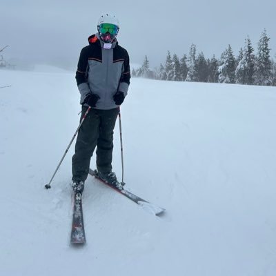 Thoma49814R's profile picture. 