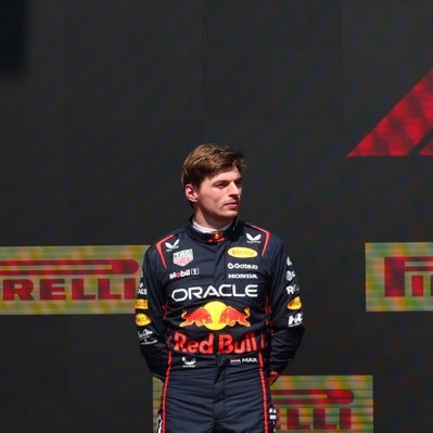 stephen🏎️ 1|33 Profile