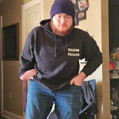 StephenPis21880's profile picture. I'm 19
I'm bi
he/him 
likes furries, femboys, trans people 
I'm a Star Wars nerd
and jurassic park nerd