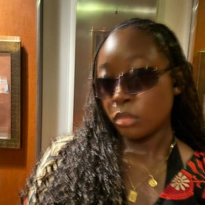 22 ✬ Wicked West-African Princess ✬ $€₦Ð$ make my a$$ fatter ✬ Findom @lose2c