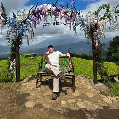 Carlos_J_Q's profile picture. Un simple humano jeje