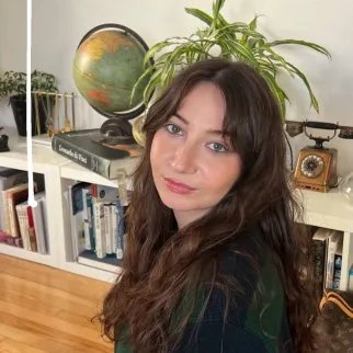rosiewoldon's profile picture. Grace in every step, glow in every move