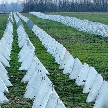 WieDerFluss's profile picture. Intel, Sec, Tec...
Adapt and change!