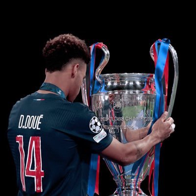 prvc444's profile picture. on est champion d’Europe bordel