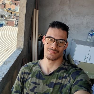 Sou resiliência e me recuso a cair! ✊🏽 /https://t.co/5tAFBBcUSM