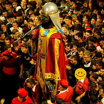 Més puta que maco. De Berga. Clàssic congelat. Manyà, intent de músic i spikert del Municipal. #NDéu