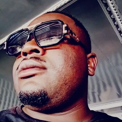 King 👑 / Private school piano 🎹 /Deep house music 🎶 🎼 #KelvinMomo #OrlandoPirates🐐...I speak my mind / 100% Patriotic 🇿🇦
