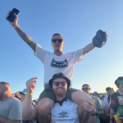 Stoke city fc season ticket holder (South Stand). Fan of UFC, former amateur boxer/Coach. member @ChampionshipTalk podcast, all views are my own
