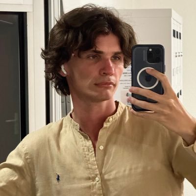 @Re_Corentin