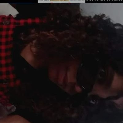 redarcht's profile picture. 💜