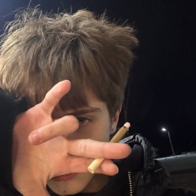 idontgiveafuqq_'s profile picture. 24/7