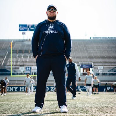 DL/AHC @UNC_BearsFB 🐻 #VamosOsos #HKk❤️ #FFAM #DLFAM #IAGDTBA #WYGYGWYRYR #EV64th480 #DRP @suutbirds Alum #JUCOPRODUCT @Dodgers @AZCardinals @Suns