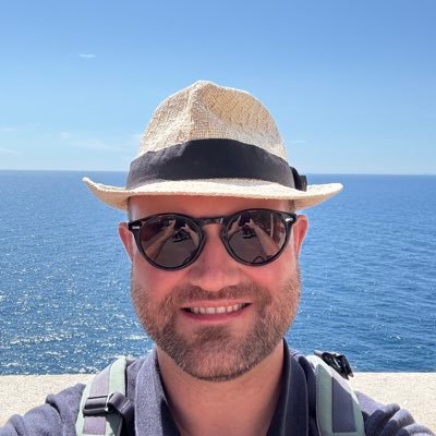 BEAS131's profile picture. News & politics. Wine and coffee