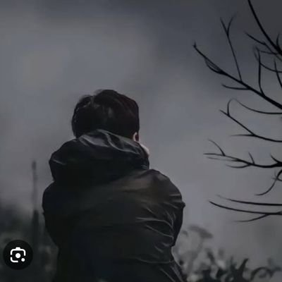 Humsafar___01's profile picture. खामोशी भी अब अंदाज़ बन गई है मेरी।