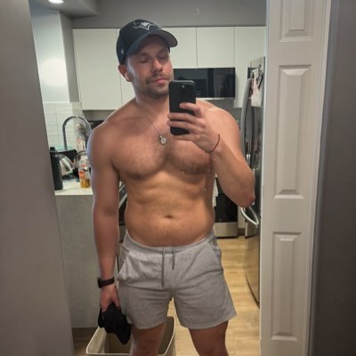 upandatom___'s profile picture. International lifestyle brand