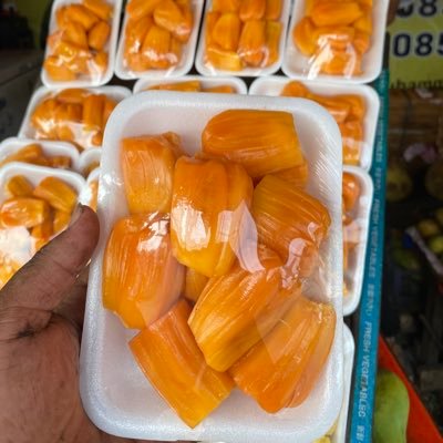 nangka_cs's profile picture. Don't Judge Me
