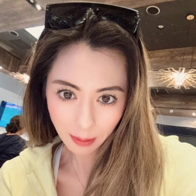 NinaSmith_01's profile picture. Not chasing meaning, just creating my own 💭🌸 Calm mind, bold moves.#Founder #MindfulSuccess