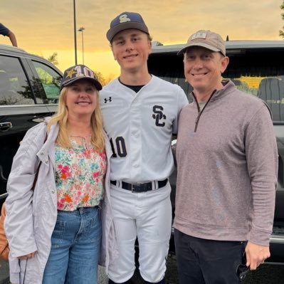 Bentonville, Arkansas | Shiloh Christian High School | 2026 | Sidearm RHP/OF | 6’1 | 190| US Nationals Midsouth | GPA: 3.9 ethanwinant@gmail.com | 479-640-2320
