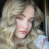 Priscilla (@ewa_evita) 's Twitter Profile