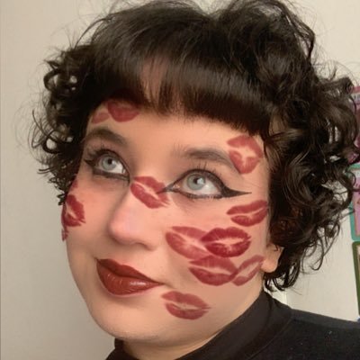 Artista, estudante de jornalismo, neurodivergente, 🏳️🌈