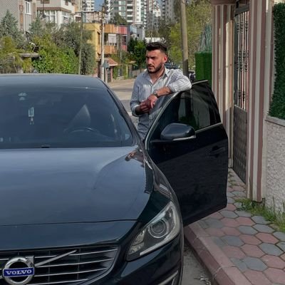 karakayaaerkan's profile picture. 