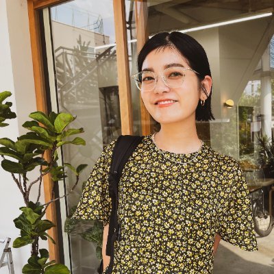 「気づいたら話しちゃってました」と言われるのが生きがい|企画と取材が得意|パーソナル編集者®︎|息子ふたりと3人暮らし|ライブでゆれながら聴く音楽と、ひとりの時間に聴くラジオが好き|休日は「ねぎ焼やまもと」か「ミスター・ギョーザ」で昼から飲む|書くと撮るで自分をさらけ出す人✍️📸