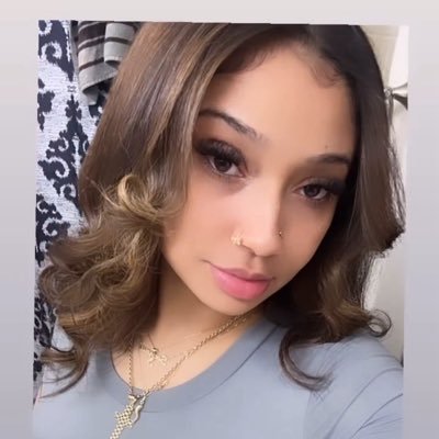 lightskin_Bitc's profile picture. pretty ass light skin 🦋 • New To this shit 🥴