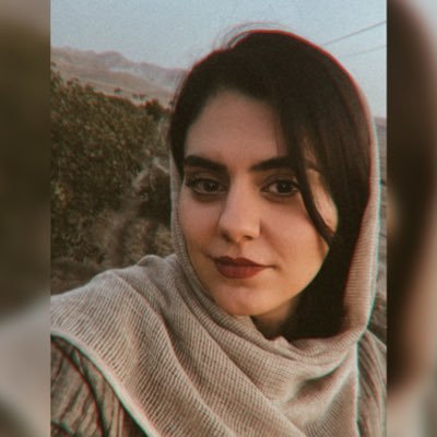 _NiiiDA's profile picture. نوه ارشد | باگ‌خلقت | عاشق قهوه و خسته از همه‌چیز