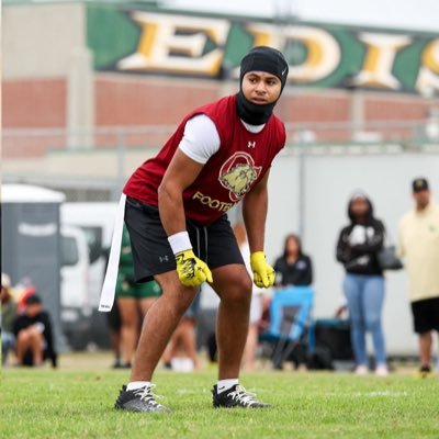 Oaks Christian 2027 ‘5 11” 180. OLB/SS/Hybrid 🏈2024 2nd Team All Mission League. GPA 3.2 C.805.422.4248 joshuajtyler08@gmail.com