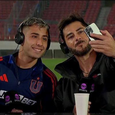 Dios❤️ y mi País 🇨🇱, hincha acérrimo de la Gloriosa @udechile , soy megafan de los Gatos 😾, Atleta Amateur, INVERNISTA 4EVER!🤘🏽