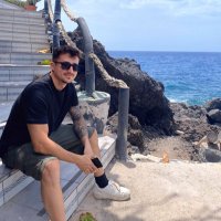 Enrik (@enrik22_) 's Twitter Profile