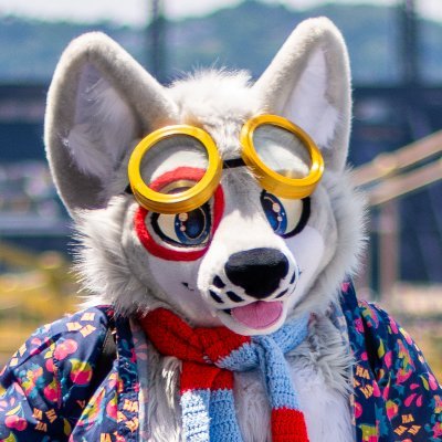 RinggarTheWolf's profile picture. A forest-dwelling, magic wolf! ⭕ He/Him ♂️ ⭕ Straight ⭕ Wolf Furry ⭕🧵 @StarcaneArts ⭕ Banner: Voskhod Art
Your heart is only as big as you let it be!