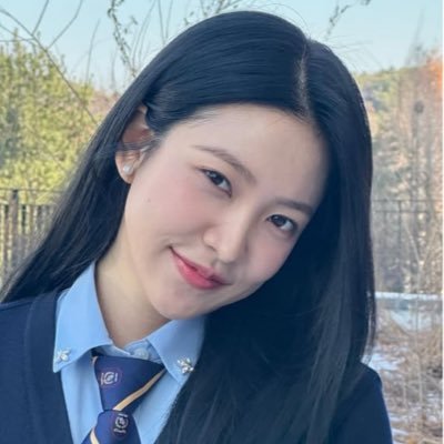 mirelacake's profile picture. cw: bon appetit your majesty