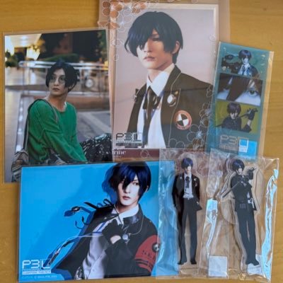 35↑。2.5次元界隈に夢中。梅津瑞樹に惚れました💖 刀ステ推し→山姥切国広💚薬研藤四郎💜鶴丸🤍三日月宗近💙刀ミュ推し→五月雨江💜加州清光❤️山姥切長義🩵刀剣乱舞は加州清光🩷後家兼光❤️孫六兼元🖤鶴丸国永🤍薬研藤四郎💜推し!【固定ツイあり】お取引きはFF様、共通フォロワー様いる方を優先致します。